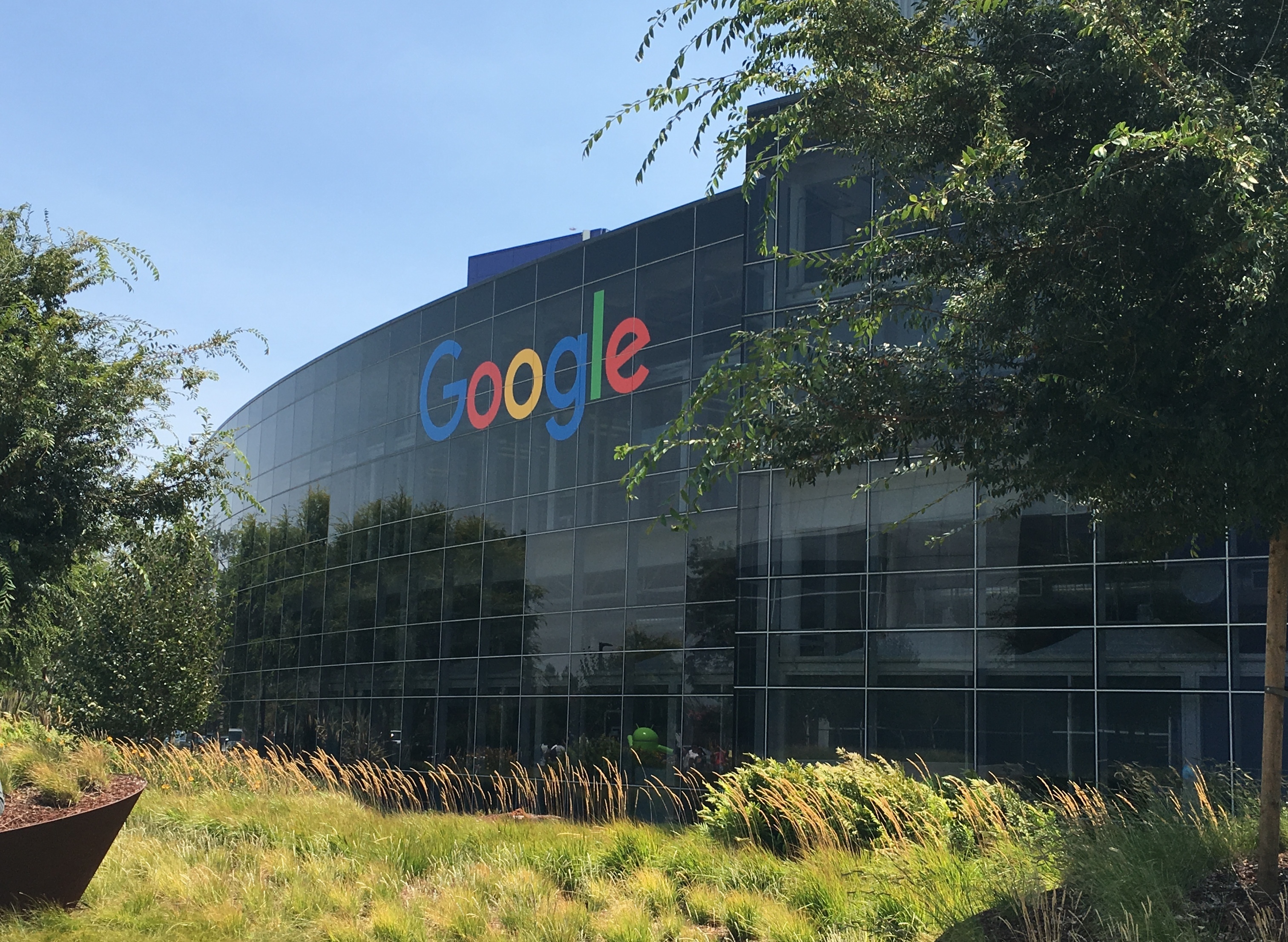 加州 Mountain View 的 Google 總部 Googleplex HQ 建築實拍
